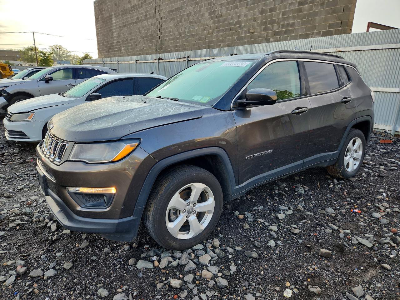 2019 JEEP COMPASS LATITUDE | 3C4NJDBB7KT807209 | UPCARS
