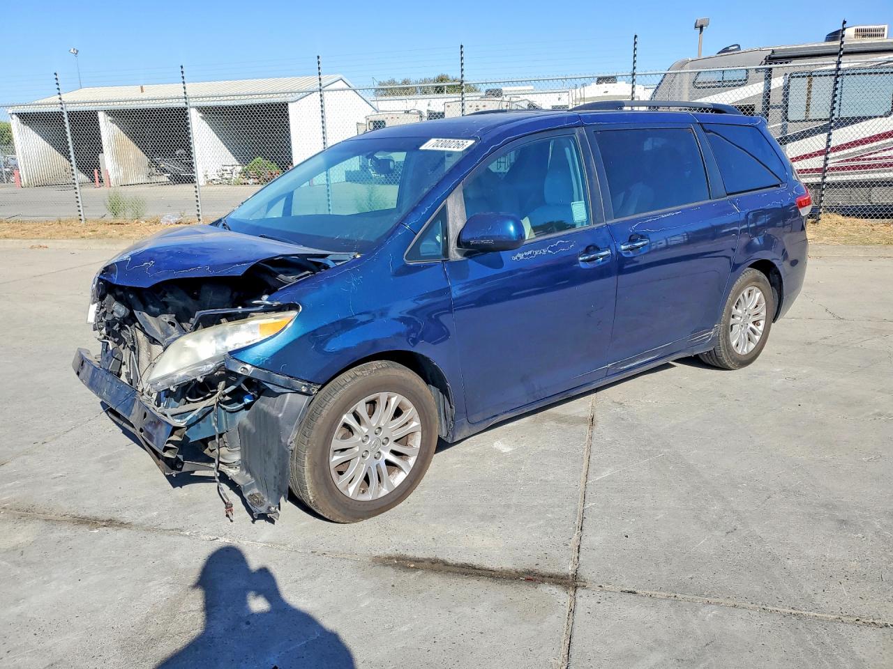 2012 TOYOTA SIENNA XLE 8-PASSENGER | 5TDYK3DC2CS225914 | UPCARS