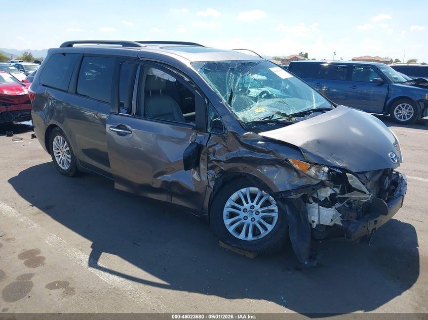 2016 TOYOTA SIENNA XLE 8 PASSENGER | 5TDYK3DC1GS731806 | UPCARS