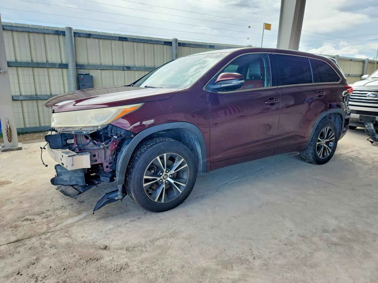 2018 TOYOTA HIGHLANDER LE | 5TDZARFHXJS036959 | UPCARS