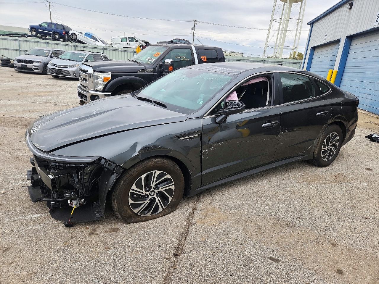 2026 HYUNDAI SONATA BLUE | KMHL24JJ9TA174052 | UPCARS