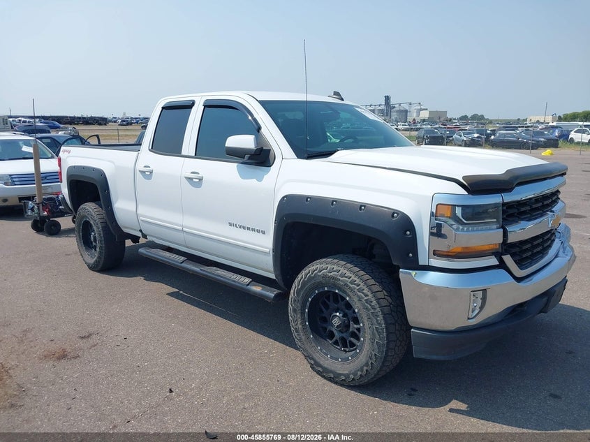 2017 CHEVROLET SILVERADO 1500 LT | 1GCVKREC6HZ204641 | UPCARS