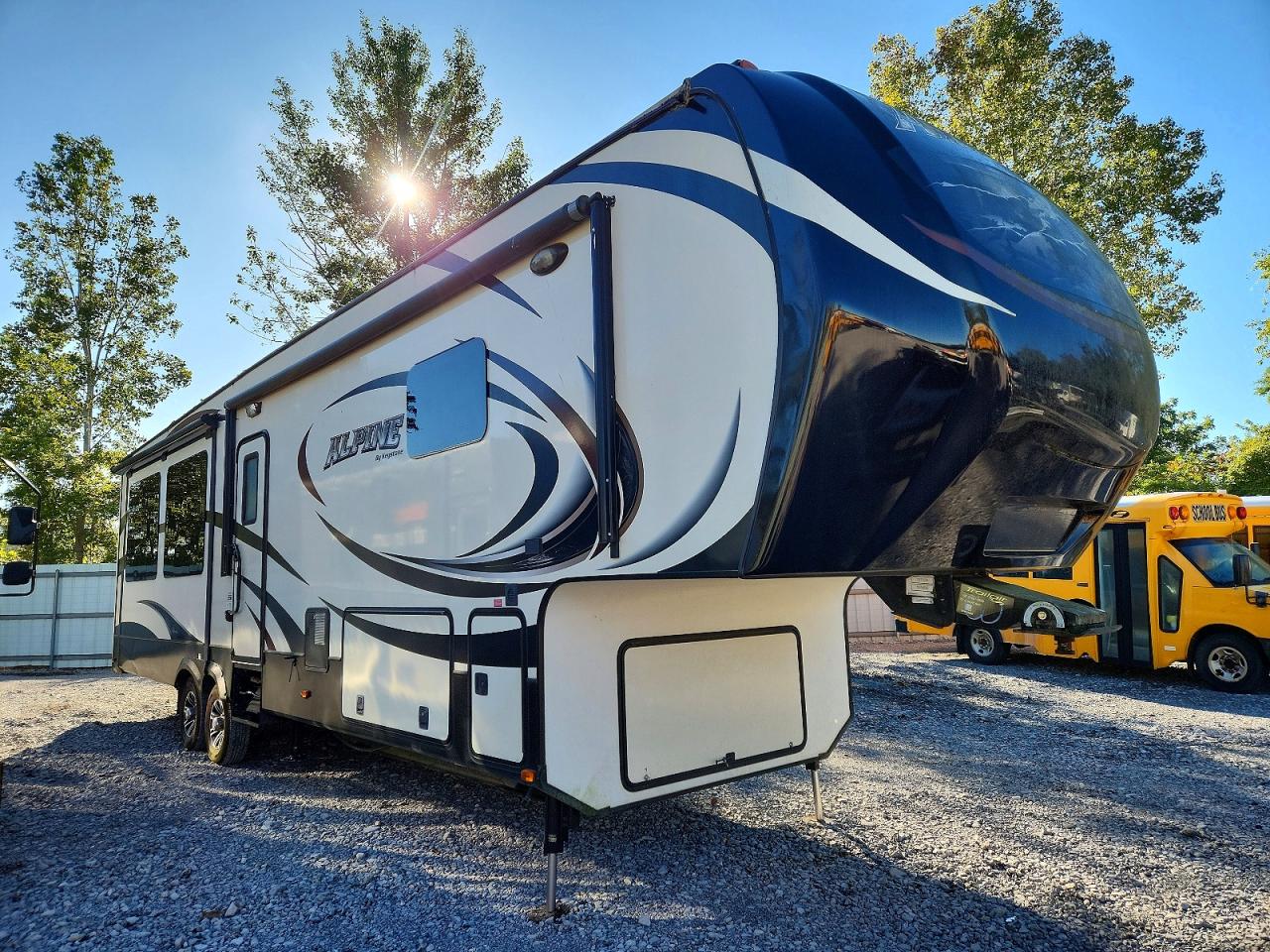 2014 KEYSTONE RV TRAILERS | 4YDF35321EE780397 | UPCARS