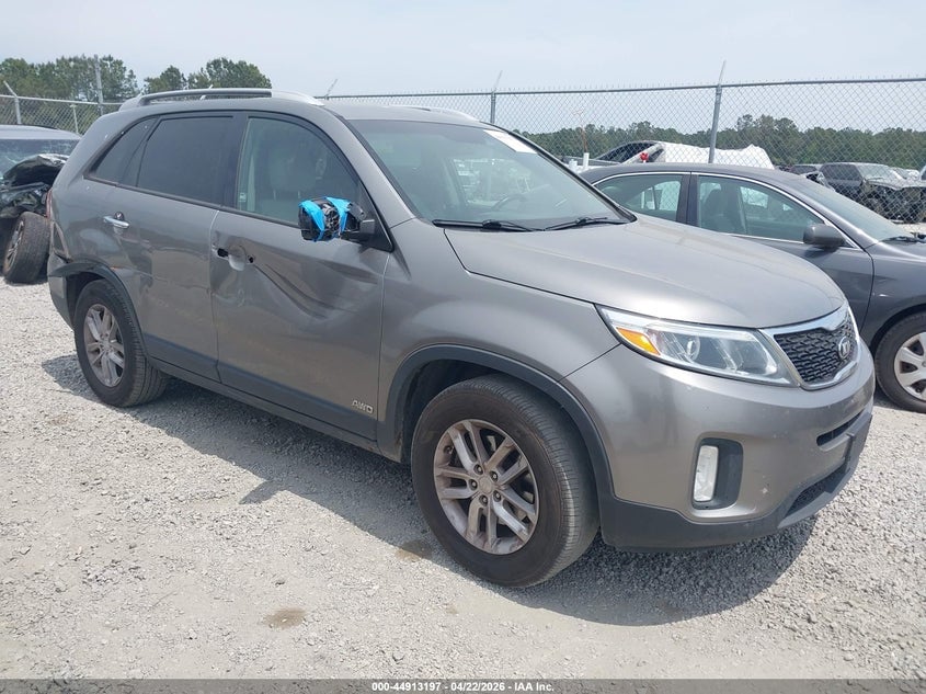 2014 KIA SORENTO LX | 5XYKTCA61EG450097 | UPCARS