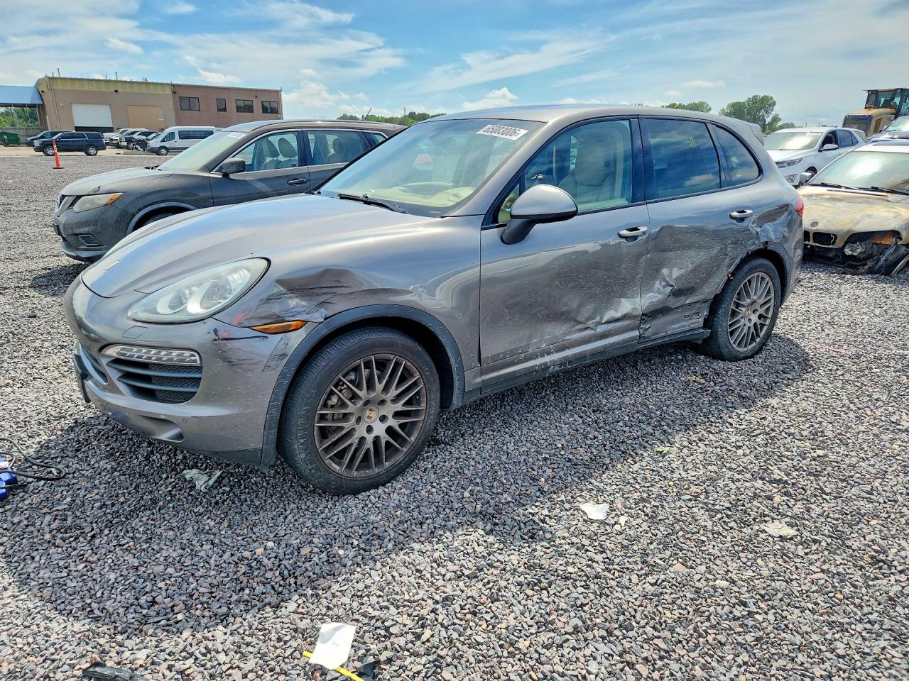 2012 PORSCHE CAYENNE S | WP1AB2A27CLA44881 | UPCARS