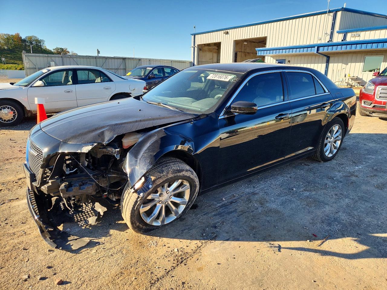 2018 CHRYSLER 300 TOURING | 2C3CCARG2JH282122 | UPCARS