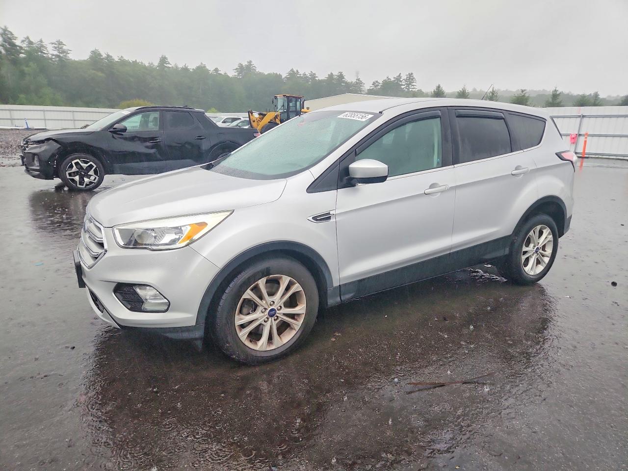 2017 FORD ESCAPE SE | 1FMCU9GD9HUD98744 | UPCARS