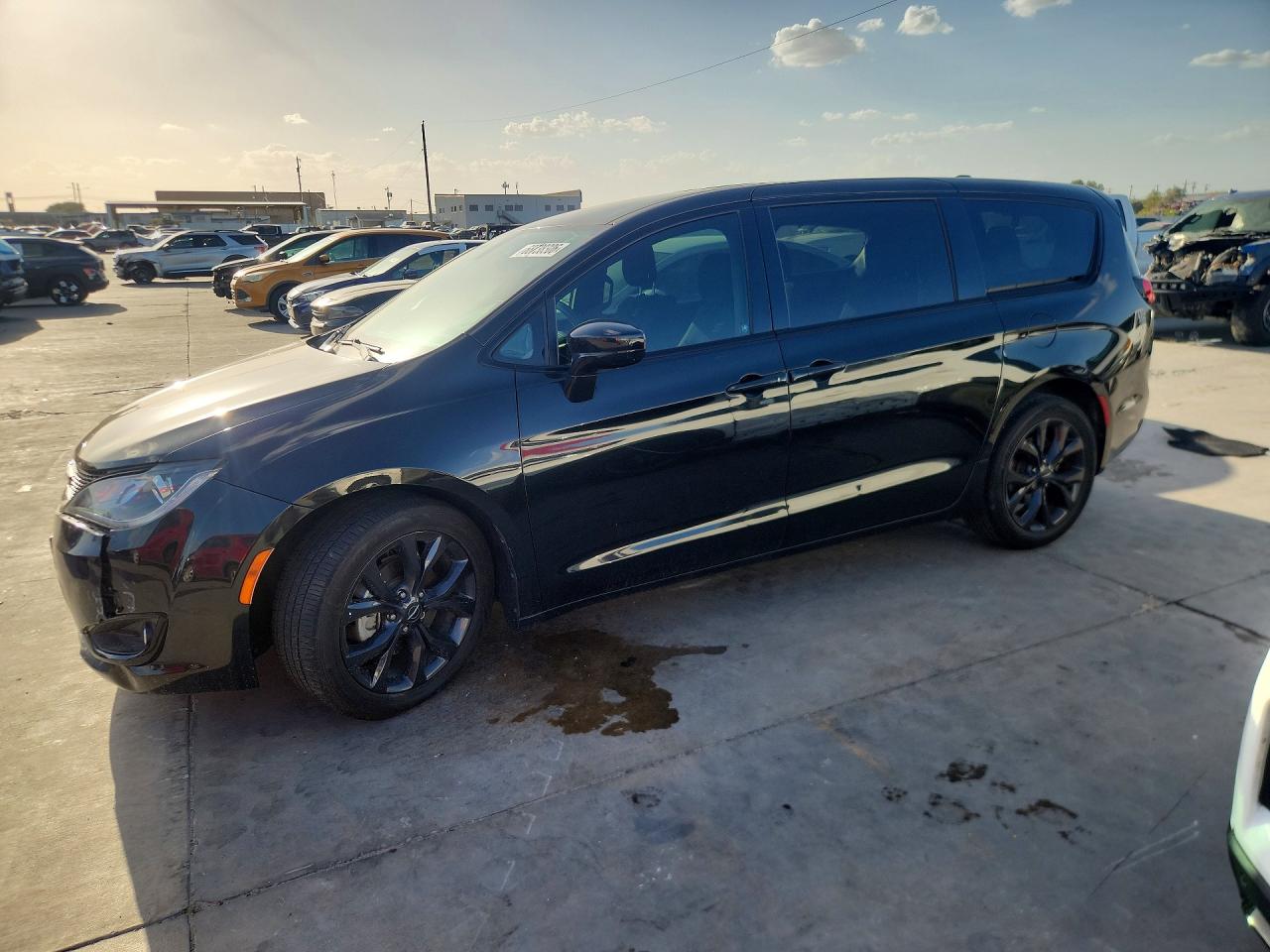 2020 CHRYSLER PACIFICA TOURING | 2C4RC1FG1LR229404 | UPCARS