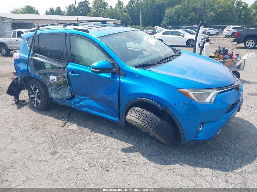2017 TOYOTA RAV4 XLE | JTMRFREVXHJ122868 | UPCARS