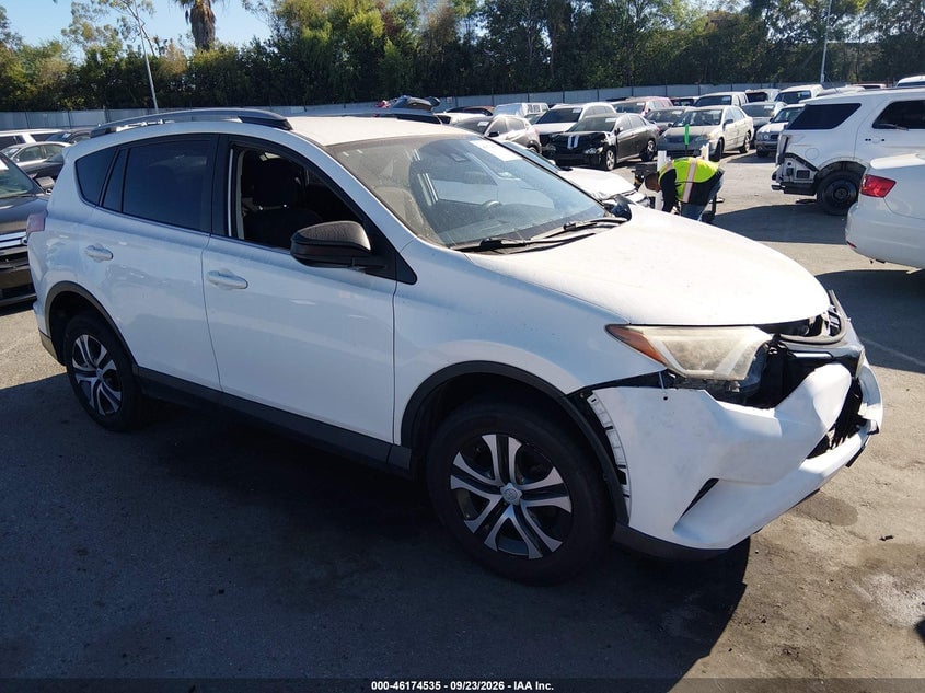 2017 TOYOTA RAV4 LE | JTMZFREV4HJ103863 | UPCARS
