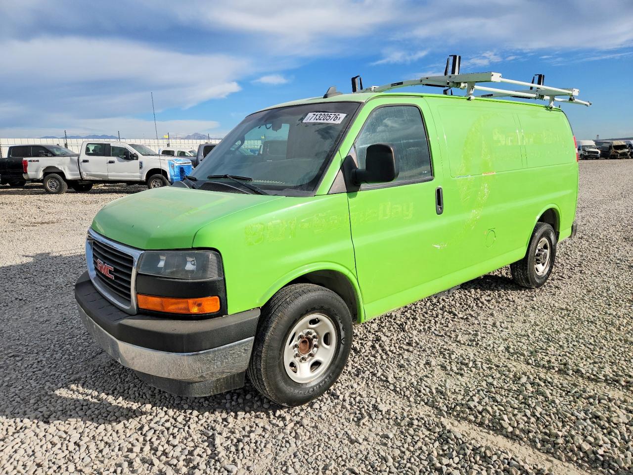 2017 GMC SAVANA G2500 | 1GTW7AF12H1337108 | UPCARS
