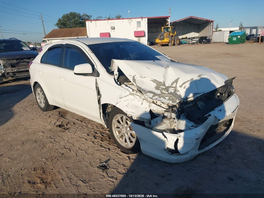 2011 MITSUBISHI LANCER SPORTBACK ES | JA32X2HU4BU027655 | UPCARS