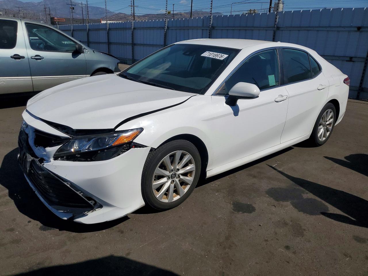 2019 TOYOTA CAMRY LE | 4T1B11HK7KU737964 | UPCARS