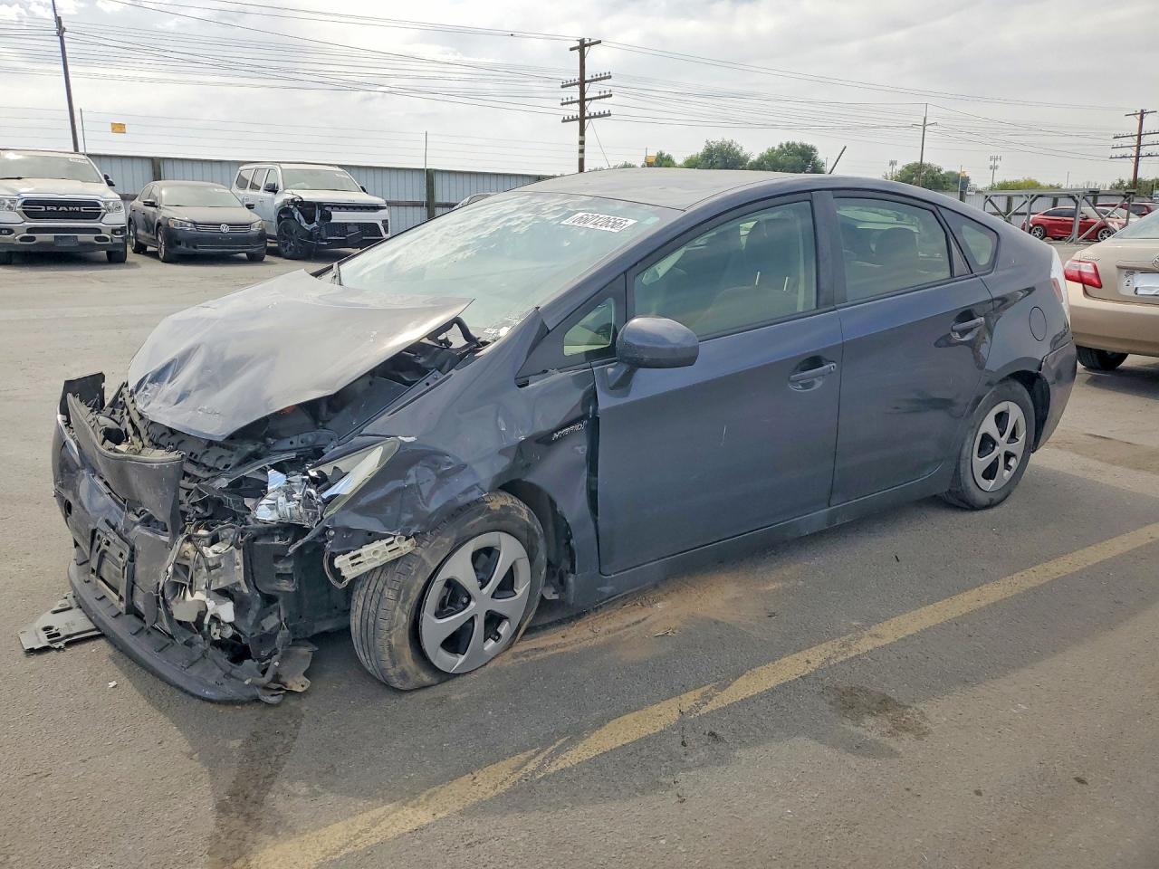 2015 TOYOTA PRIUS TWO | JTDKN3DU2F0405696 | UPCARS