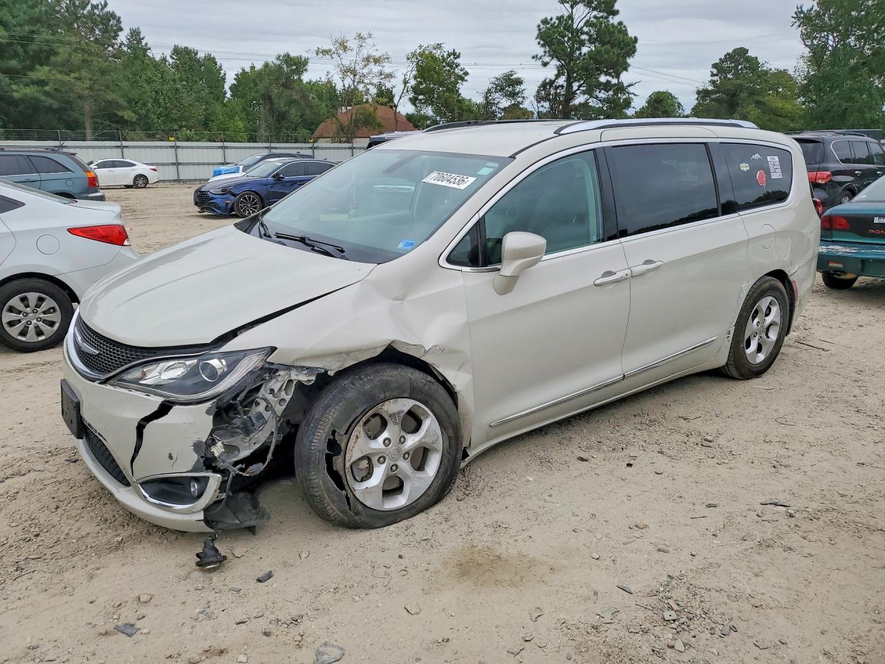 2017 CHRYSLER PACIFICA TOURING L PLUS | 2C4RC1EG7HR644543 | UPCARS