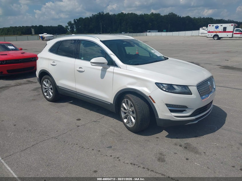 2019 LINCOLN MKC SELECT | 5LMCJ2C95KUL30155 | UPCARS