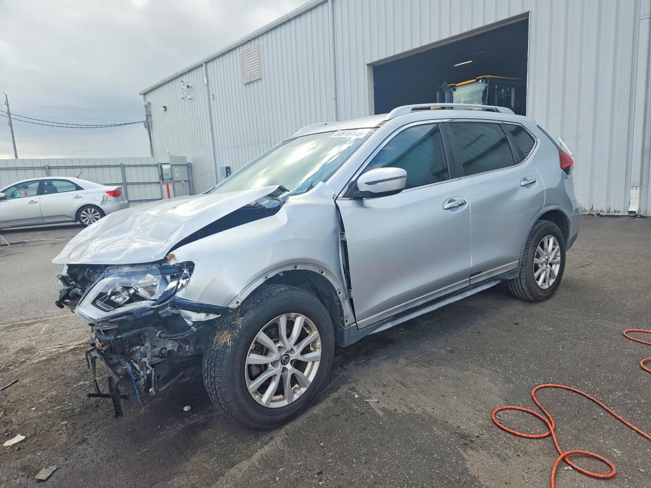 2018 NISSAN ROGUE SV | KNMAT2MT2JP592523 | UPCARS