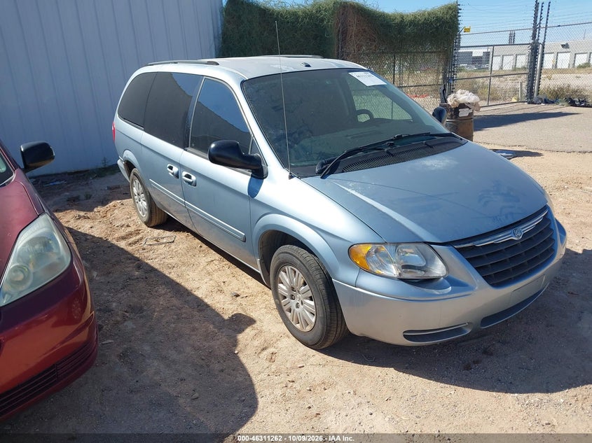 2006 CHRYSLER TOWN & COUNTRY LX | 1A4GP44R66B752352 | UPCARS