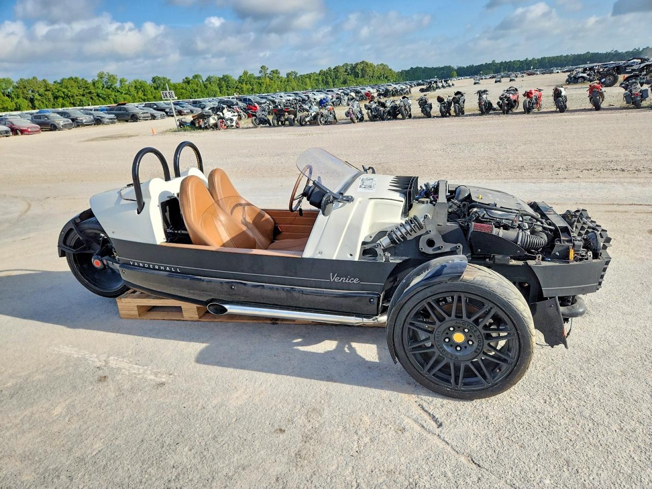 2022 VANDERHALL VENICE GT | 7KGTC2V32NR003209 | UPCARS