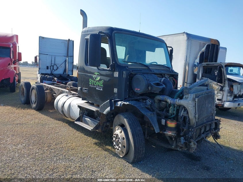2015 VOLVO VNL | 4V4NC9EH1FN189810 | UPCARS