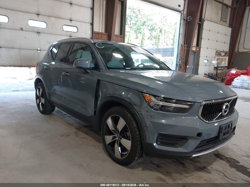 2020 VOLVO XC40 T5 MOMENTUM | YV4162UK7L2255857 | UPCARS