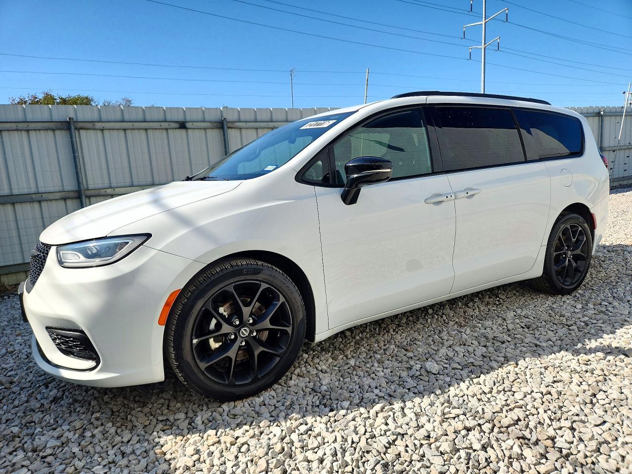 2025 CHRYSLER PACIFICA LIMITED | 2C4RC1GG5SR544414 | UPCARS