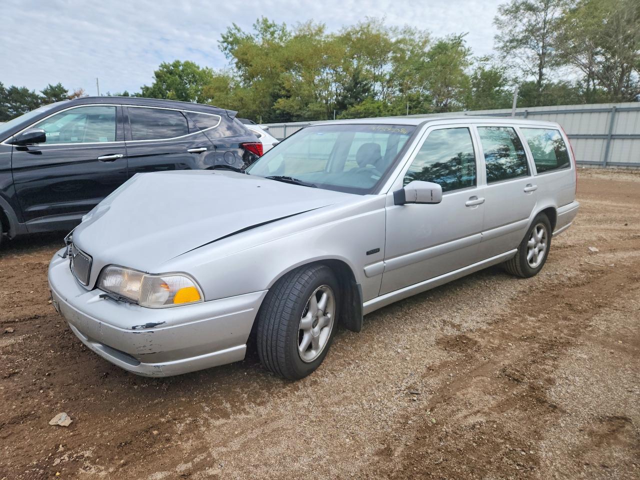 1998 VOLVO V70 | YV1LW5531W2347128 | UPCARS