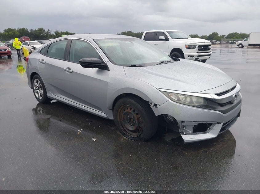2018 HONDA CIVIC LX | 19XFC2F55JE000410 | UPCARS