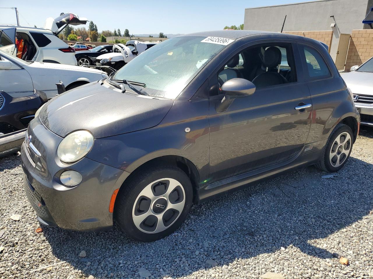 2015 FIAT 500 ELECTRIC | 3C3CFFGE2FT749771 | UPCARS