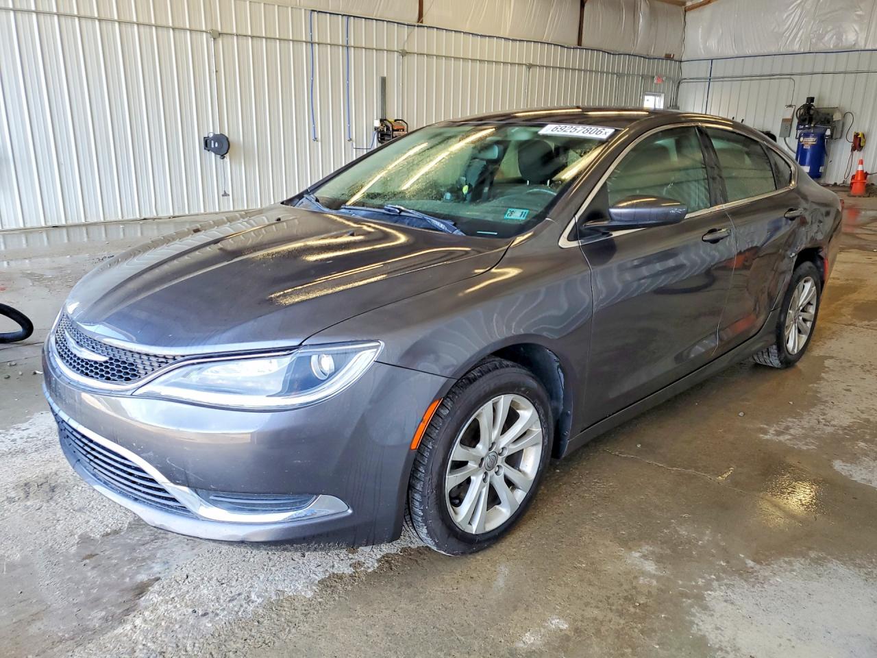 2015 CHRYSLER 200 LIMITED | 1C3CCCAB2FN705002 | UPCARS