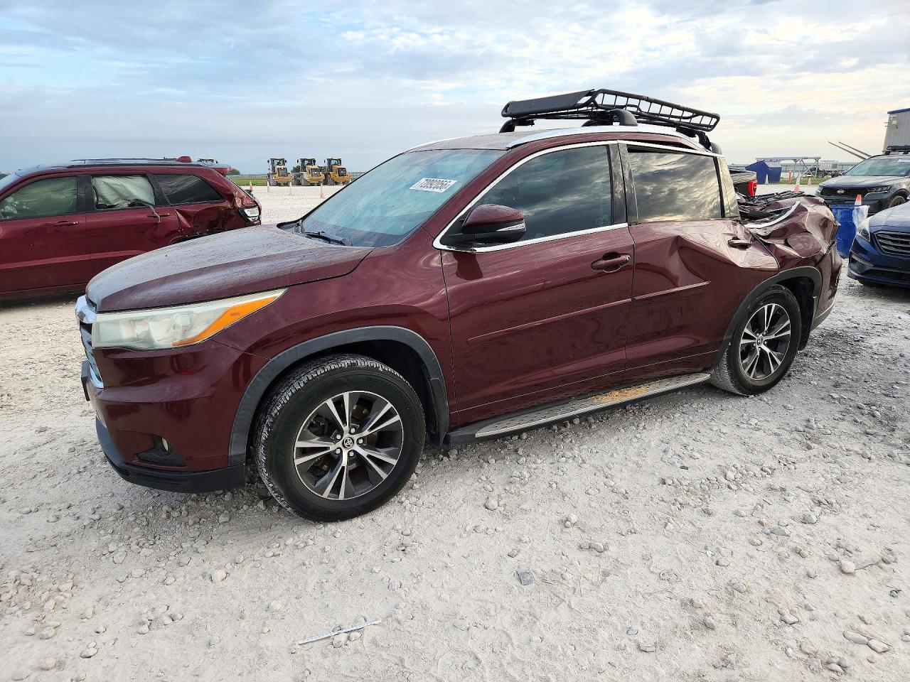 2016 TOYOTA HIGHLANDER XLE | 5TDKKRFH3GS136800 | UPCARS