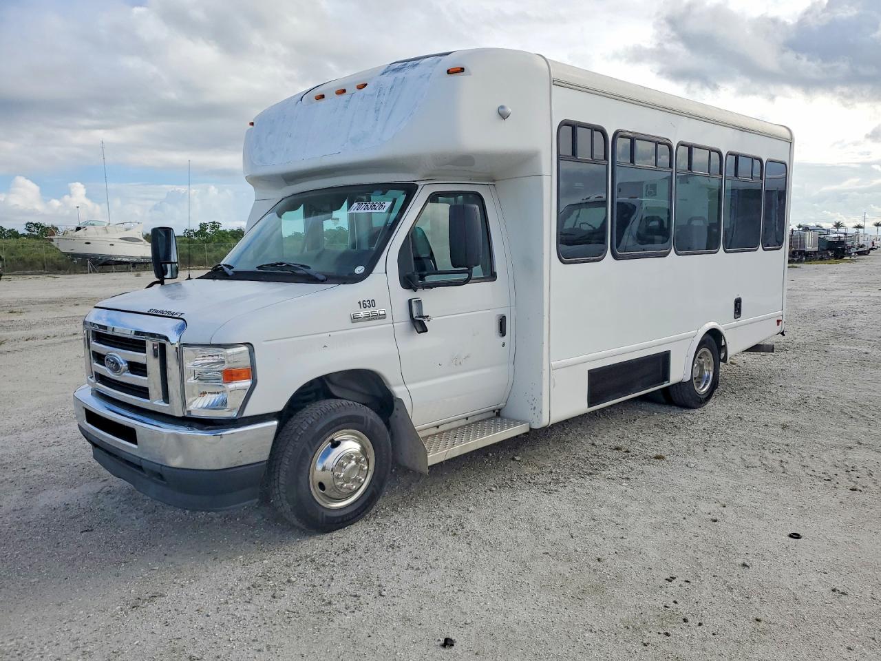 2021 FORD ECONOLIN E350 SUPER DUTY CUTAWAY VAN | 1FDEE3FN1MDC10774 | UPCARS
