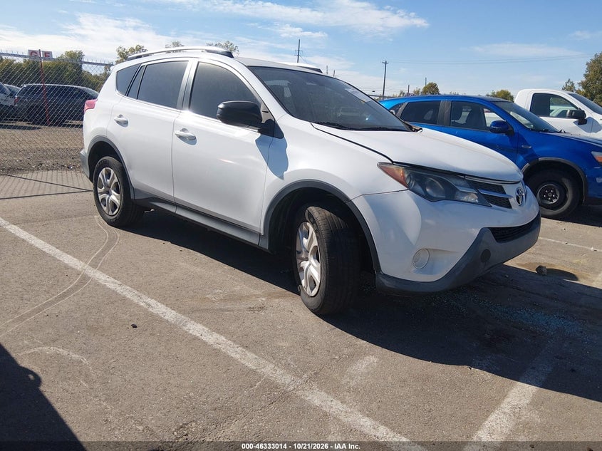 2015 TOYOTA RAV4 LE | JTMZFREV5FJ031018 | UPCARS