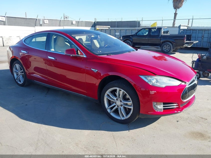 2014 TESLA MODEL S | 5YJSA1S10EFP49911 | UPCARS