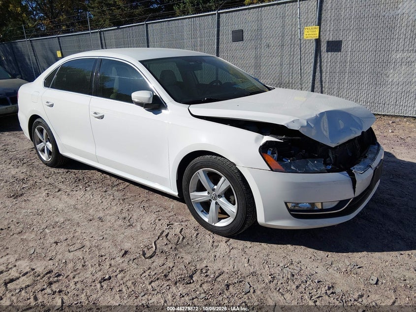 2015 VOLKSWAGEN PASSAT 1.8T LIMITED EDITION | 1VWAT7A32FC081973 | UPCARS