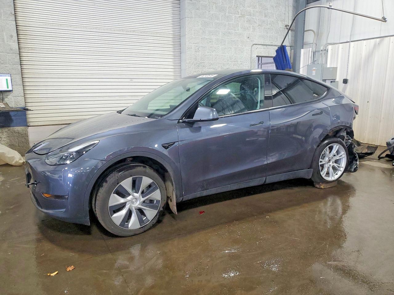 2023 TESLA MODEL Y | 7SAYGDEE6PF876645 | UPCARS