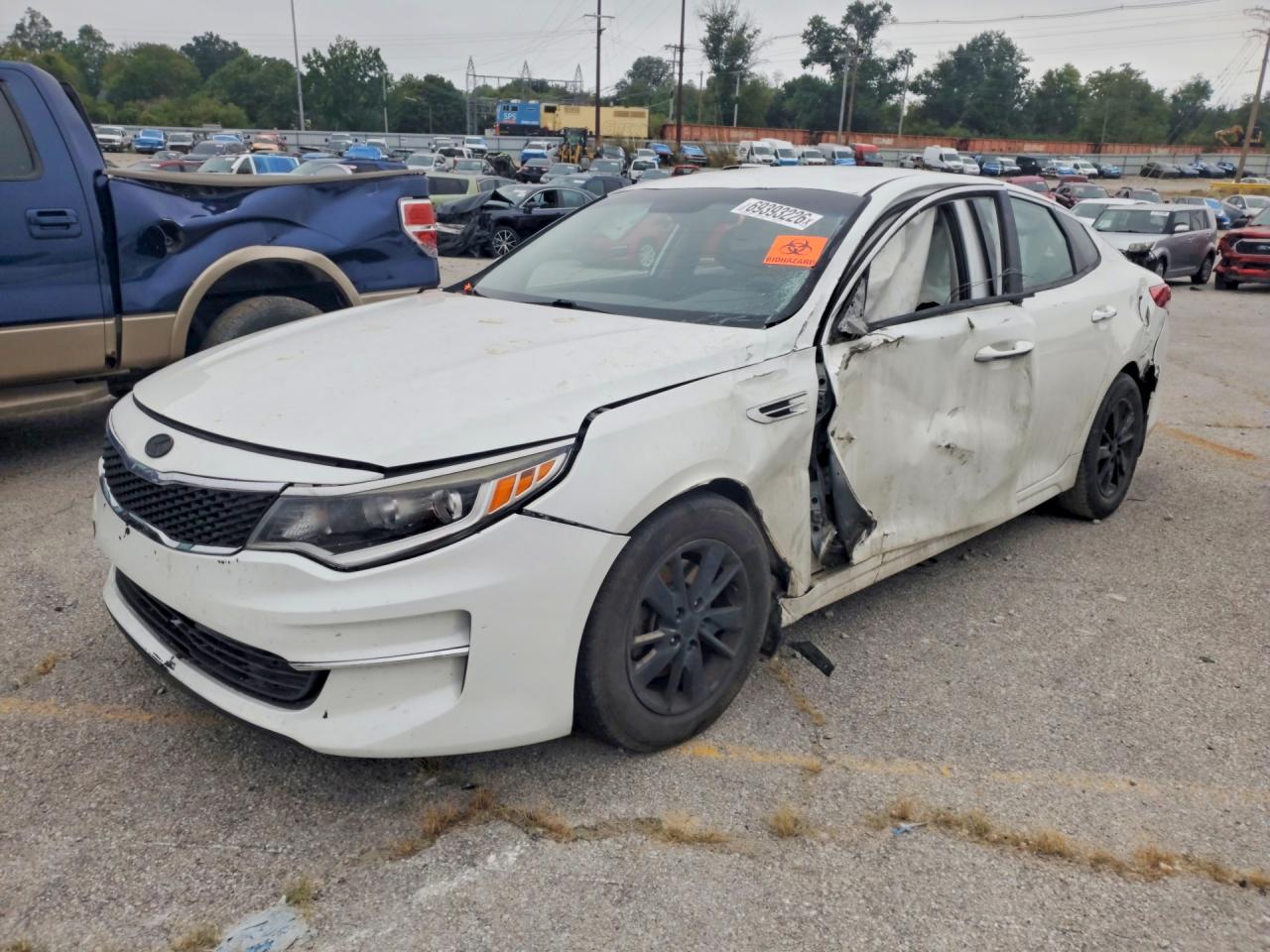 2016 KIA OPTIMA LX | 5XXGT4L32GG036008 | UPCARS