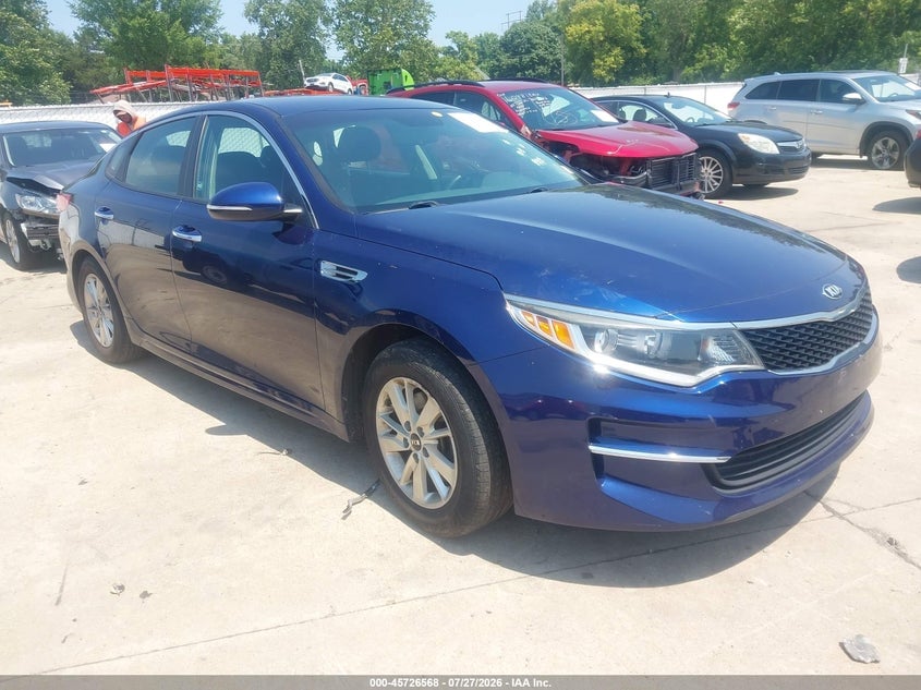 2018 KIA OPTIMA LX | 5XXGT4L38JG226287 | UPCARS