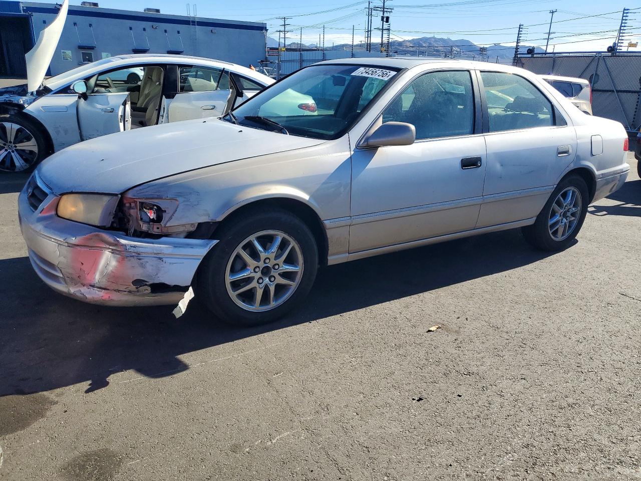2001 TOYOTA CAMRY XLE V6 | 4T1BF28K51U117605 | UPCARS
