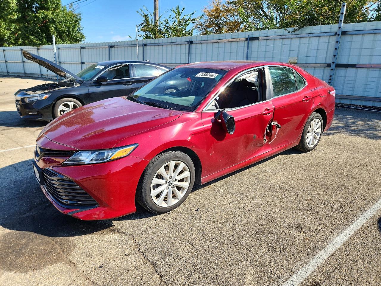2018 TOYOTA CAMRY LE | 4T1B11HK5JU588873 | UPCARS