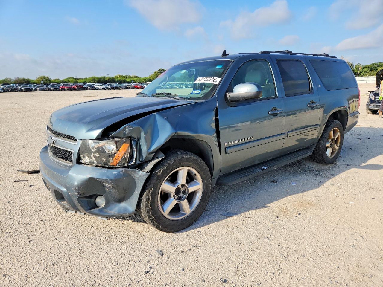 2009 CHEVROLET SUBURBAN C1500 LT | 1GNFC260X9R215292 | UPCARS