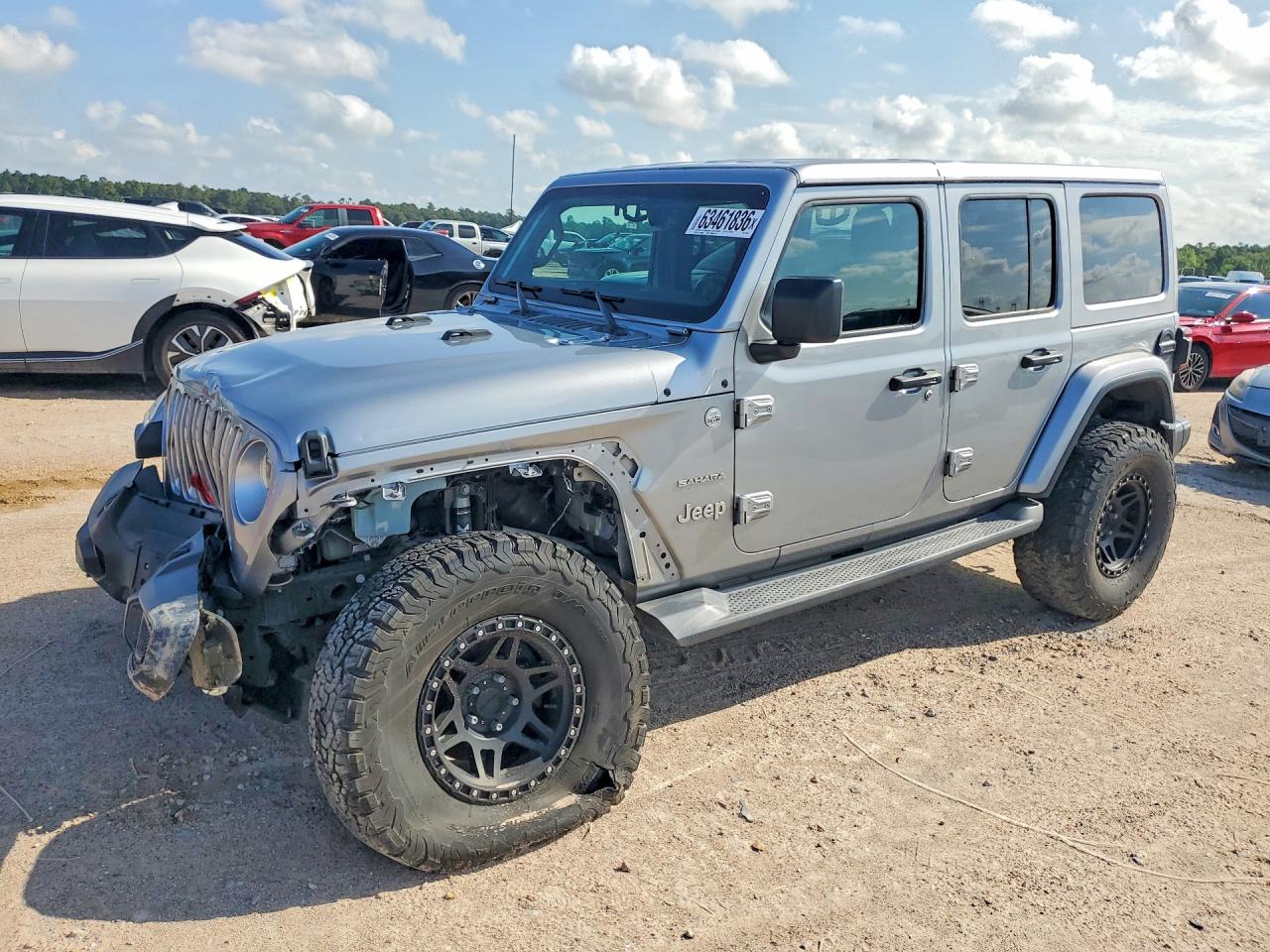 2018 JEEP WRANGLER SAHARA | 1C4HJXEG0JW249654 | UPCARS