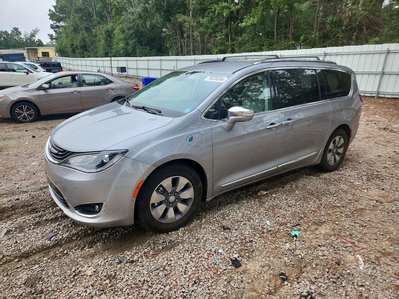 2018 CHRYSLER PACIFICA HYBRID LIMITED | 2C4RC1N71JR144867 | UPCARS