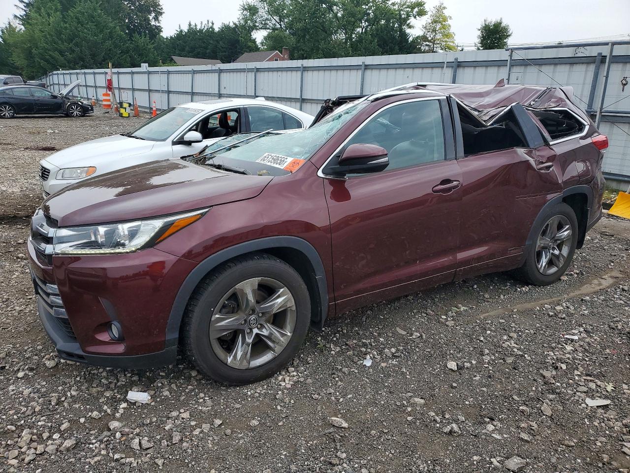 2018 TOYOTA HIGHLANDER LIMITED PLATINUM | 5TDDZRFH3JS897905 | UPCARS