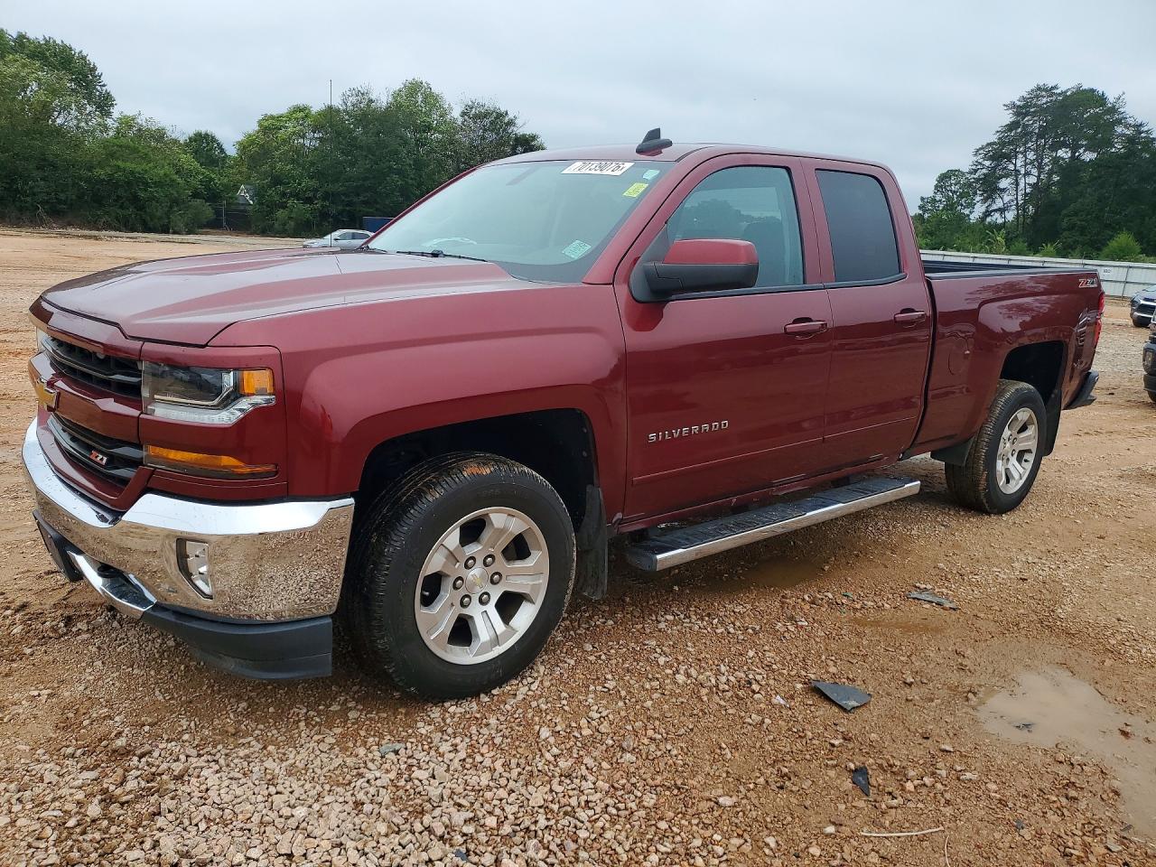 2017 CHEVROLET SILVERADO K1500 LT | 1GCVKREC4HZ132824 | UPCARS