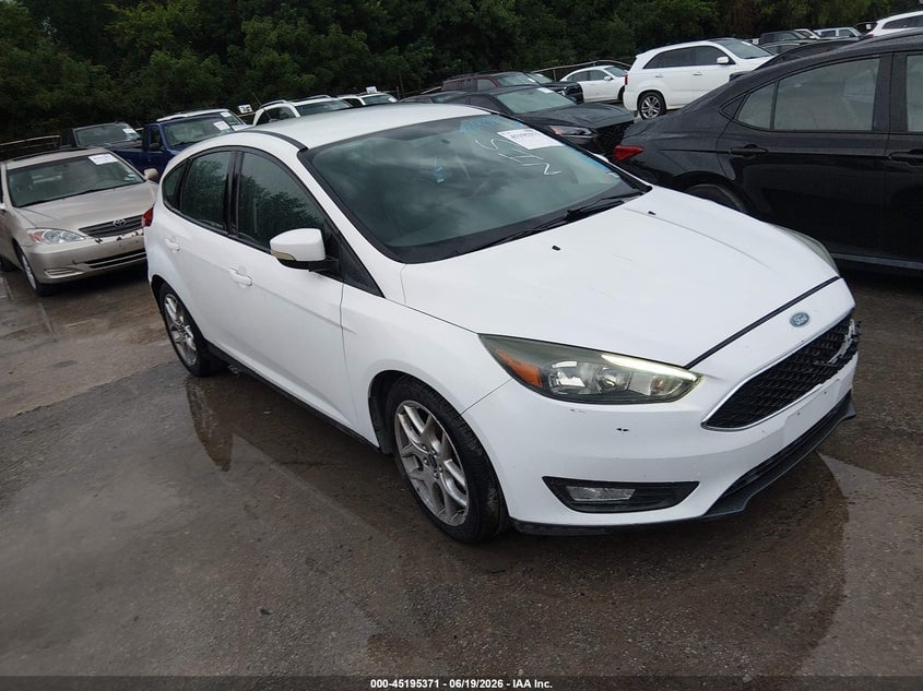 2015 FORD FOCU SE | 1FADP3K29FL283640 | UPCARS