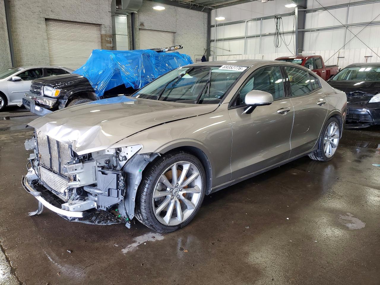 2020 VOLVO S60 T6 MOMENTUM | 7JRA22TKXLG066818 | UPCARS