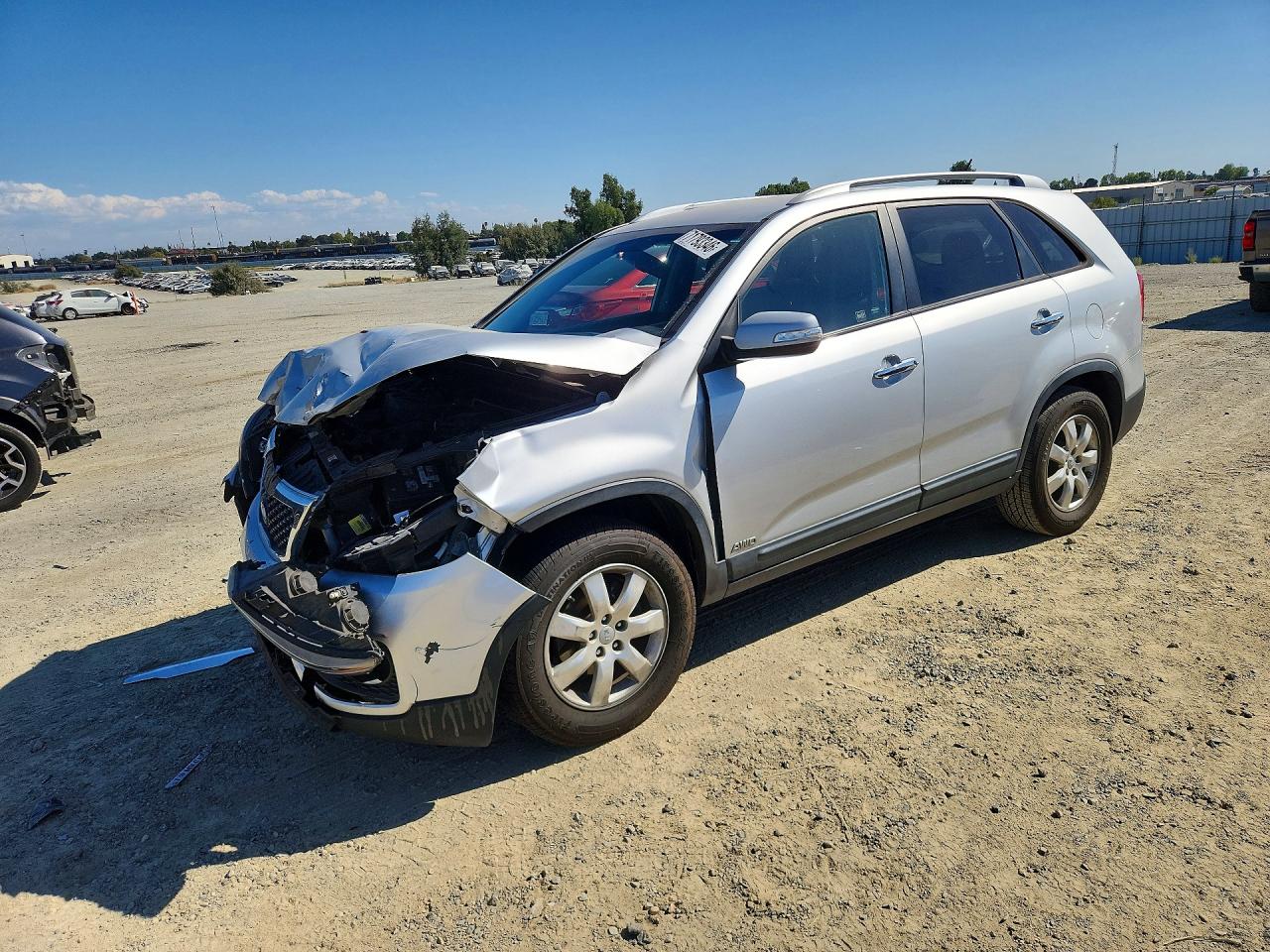 2013 KIA SORENTO LX | 5XYKTDA67DG390704 | UPCARS