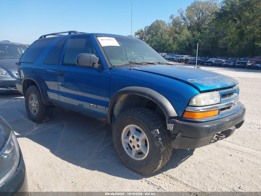 2000 CHEVROLET BLAZER LS | 1GNCT18W1YK137684 | UPCARS
