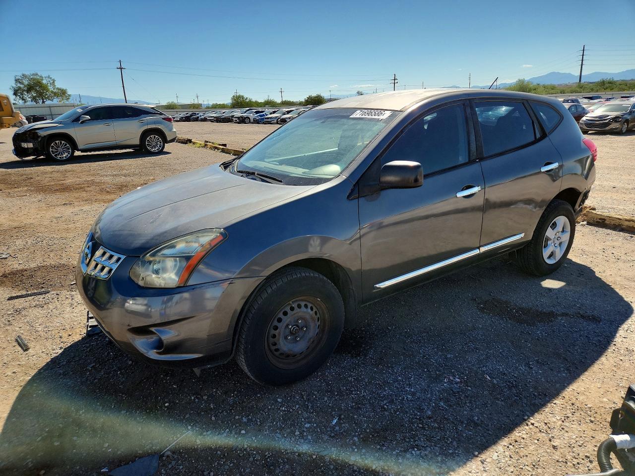 2014 NISSAN ROGUE S | JN8AS5MT6EW608596 | UPCARS